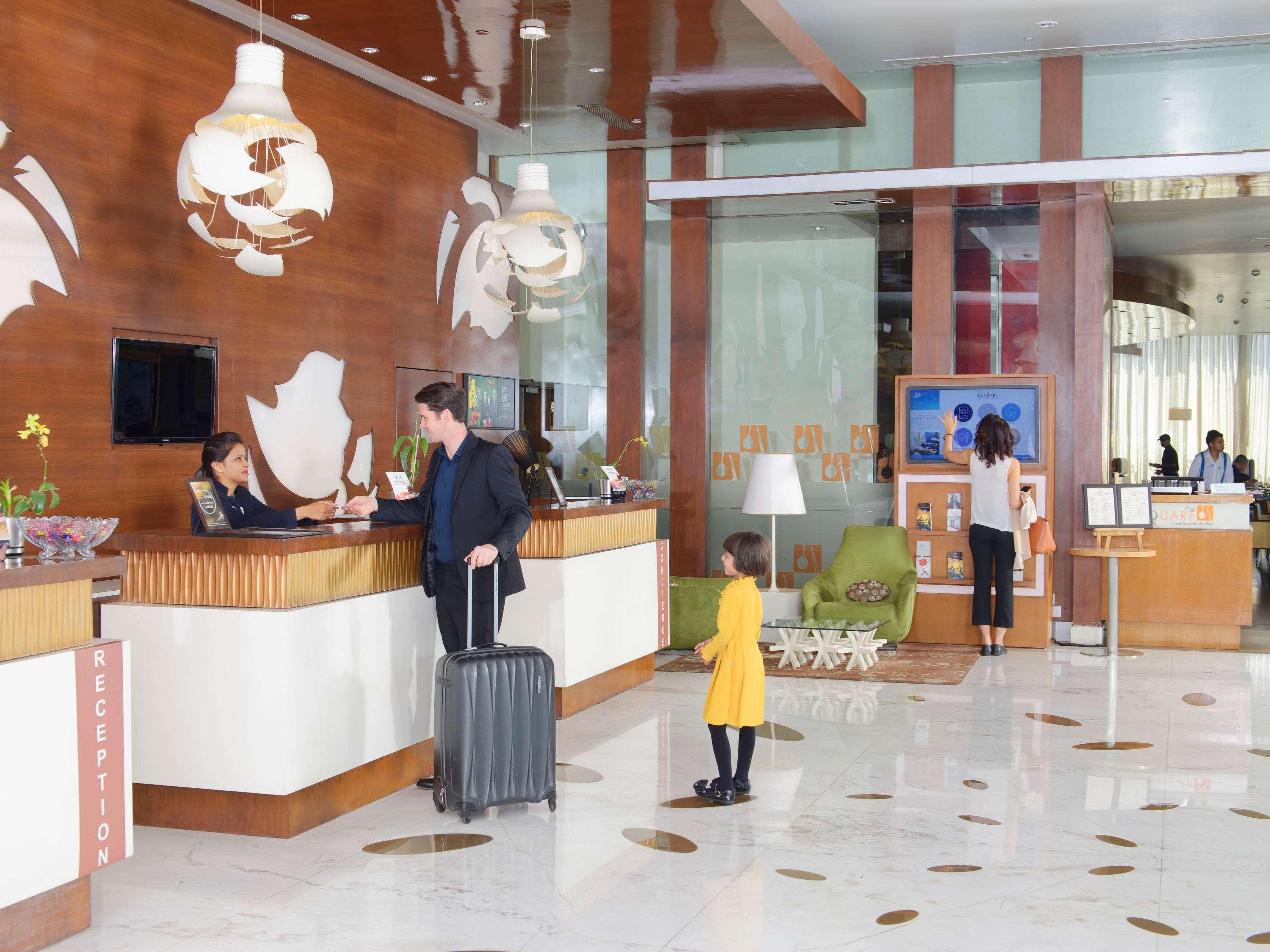 Novotel Bengaluru Outer Ring Road Bagian luar foto