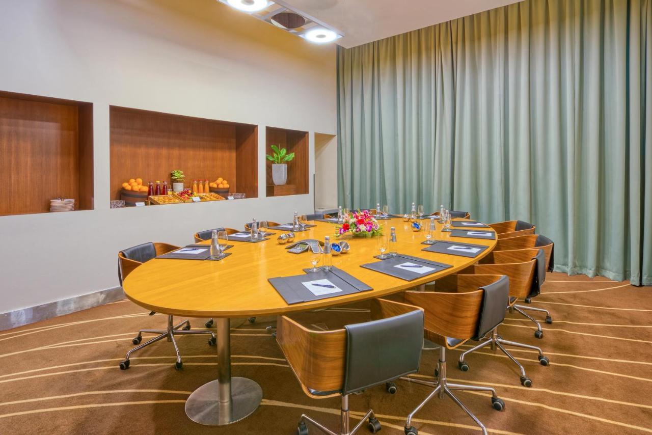 Novotel Bengaluru Outer Ring Road Bagian luar foto