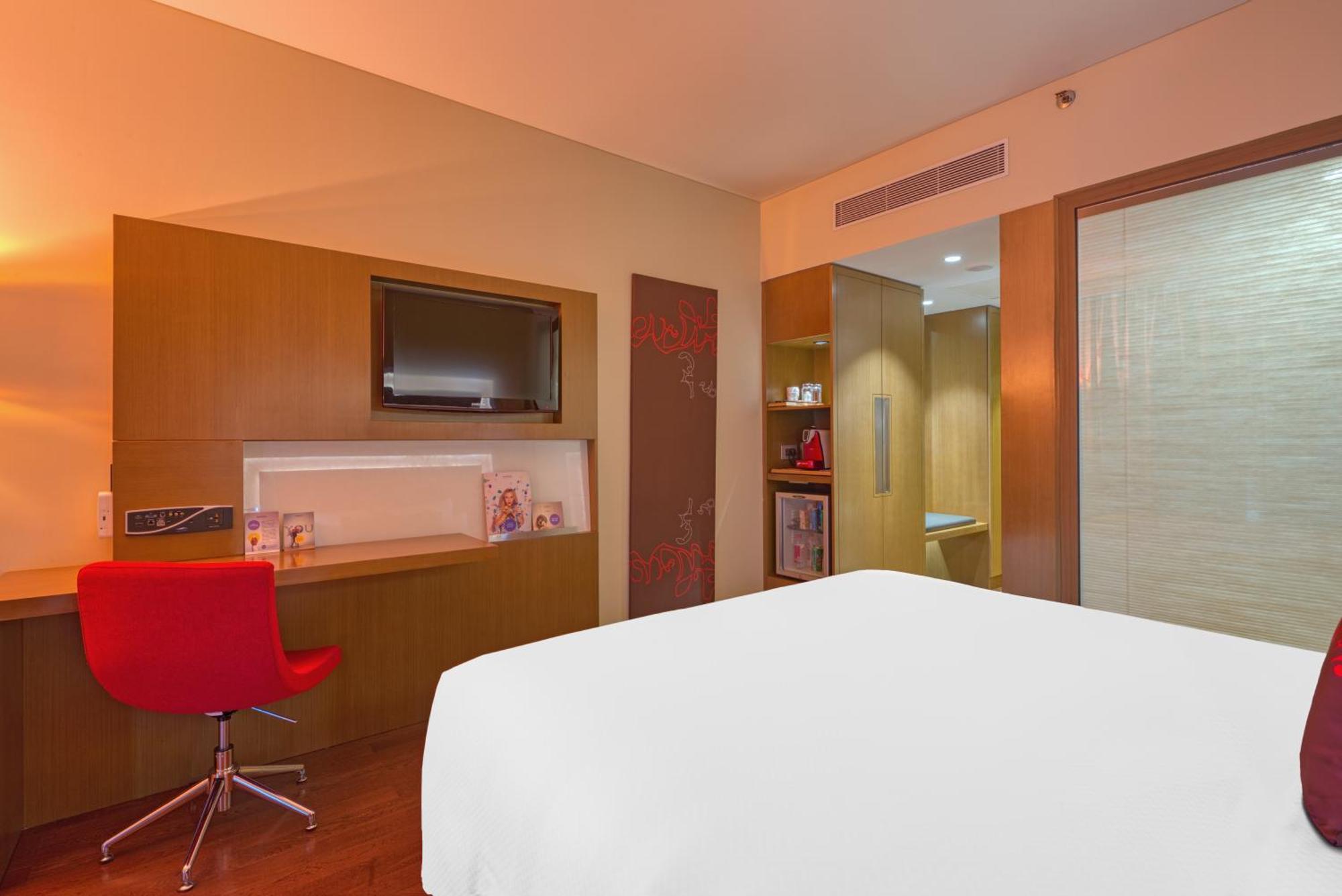 Novotel Bengaluru Outer Ring Road Bagian luar foto